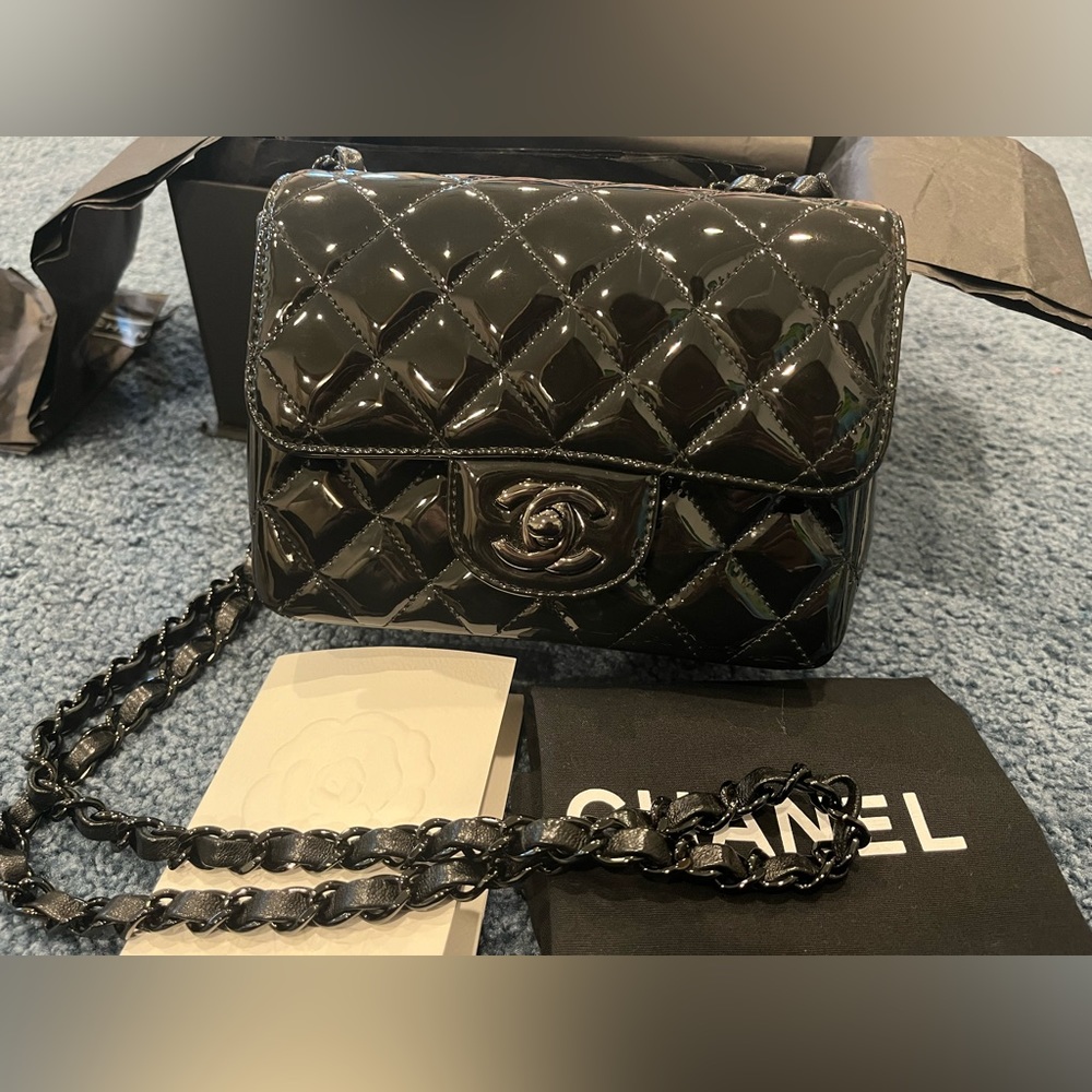 Chanel Mini Square So Black in Patent Leather 21B
